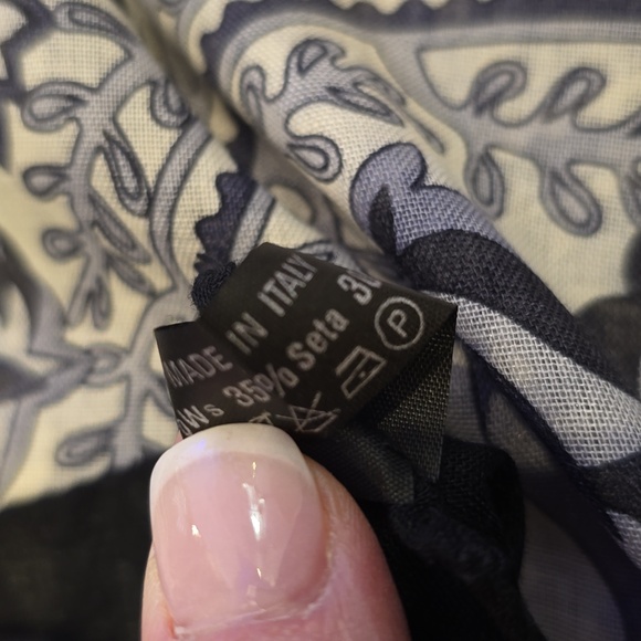 Rani Arabella Made Italy Silk Wool White Black Wrap large Scarf 53" x 53" - Picture 2 of 5